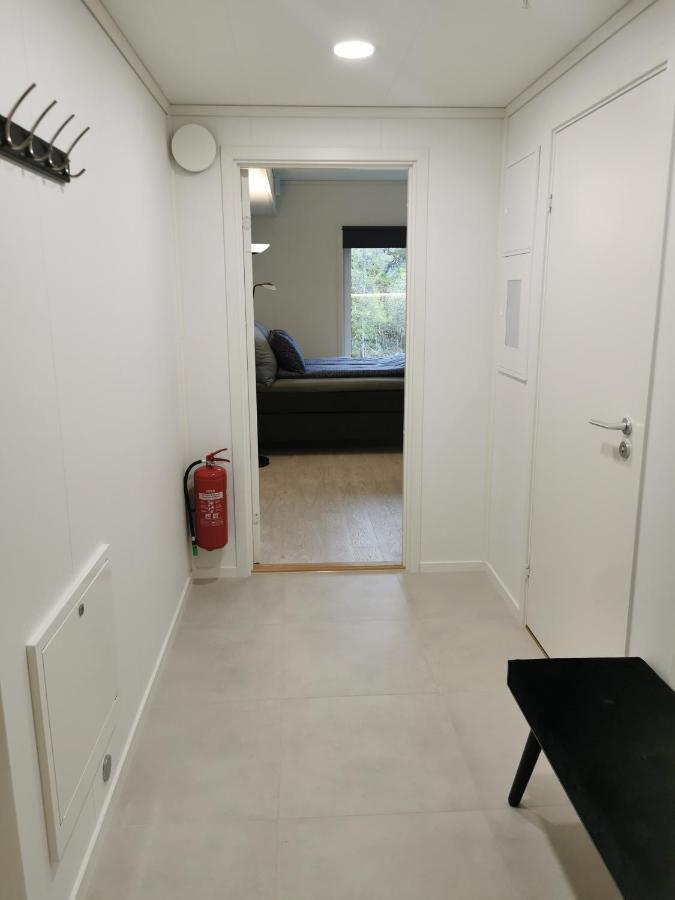 Lofoten Studio Apartment, Vestermyrveien 11 Svolvaer Exterior photo
